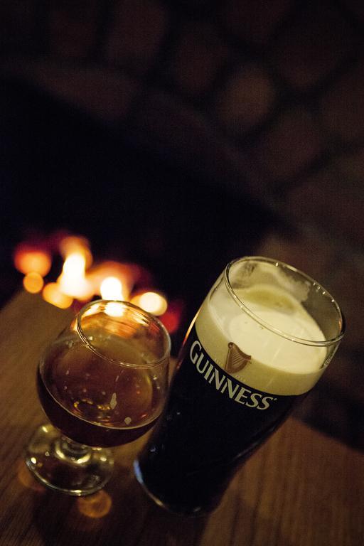 The Derg Arms B&B Castlederg Eksteriør bilde